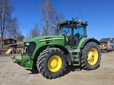 Jordbrukstraktor John Deere 7730 MR 