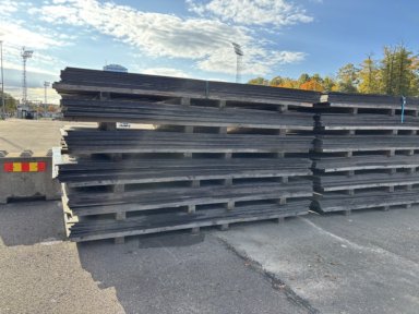 1 pall Markskyddsskivor i Plast (18 mm) – 3,5 x 2 meter Markskydd.se