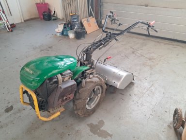 Redskabsbærer Ferrari MC 340 / ACT340 med plov, kost, stenrive 