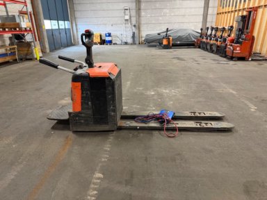 Låglyftare BT LPE200/8