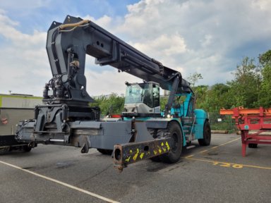 Reach Stacker containerhanterare Konecranes  SMV 4537 TC5
