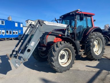 Traktor VALTRA N121