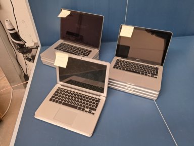 Lot m. 11 stk Apple Macbooks obs: defekte