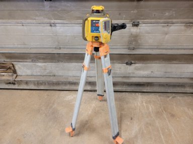 Rotationslaser Topcon RL-H4C med stativ och mottagare