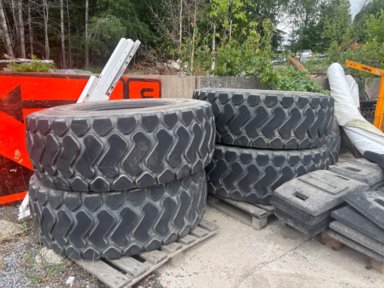 Entreprenaddäck 20,5”.