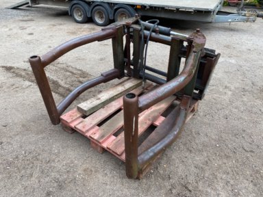 Balletang med euro fæste / Bale grabber with Euro attachment
