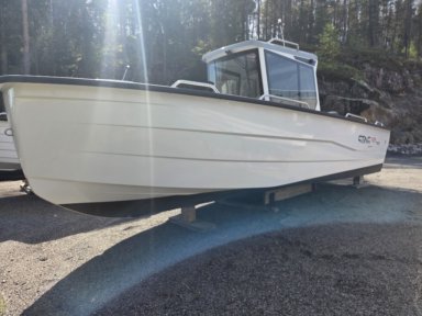 NY Sting Pro  725 Cabin 2024 mod  Mercury 115 HK Command Thrust