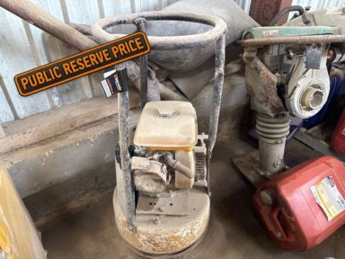 Tremix vibrator/jordloppe / compactor 