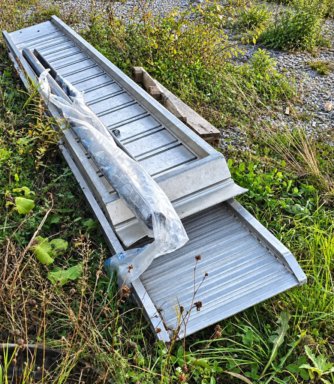  Lasterampene i aluminium , lastekapasitet 2500 kg