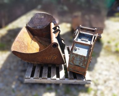 Globus tømmeskuffe / hydraulisk enhet – selges samlet