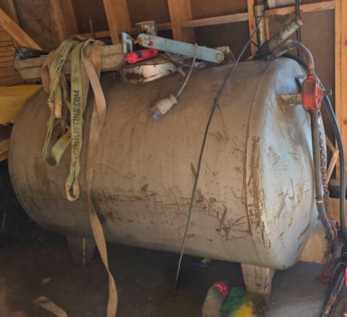 Stor diesel tank  1600 ltr
