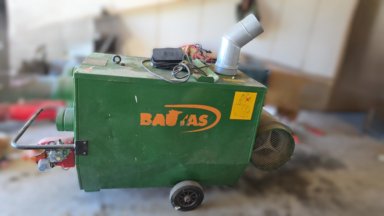 Bautas ND70 gassfyrt varmer 70 kW med 33 kg propantank