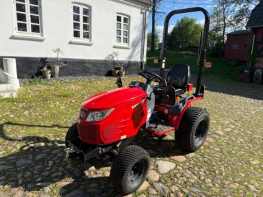  Branson 4WD 2505h kompakttraktor  / compact tractor