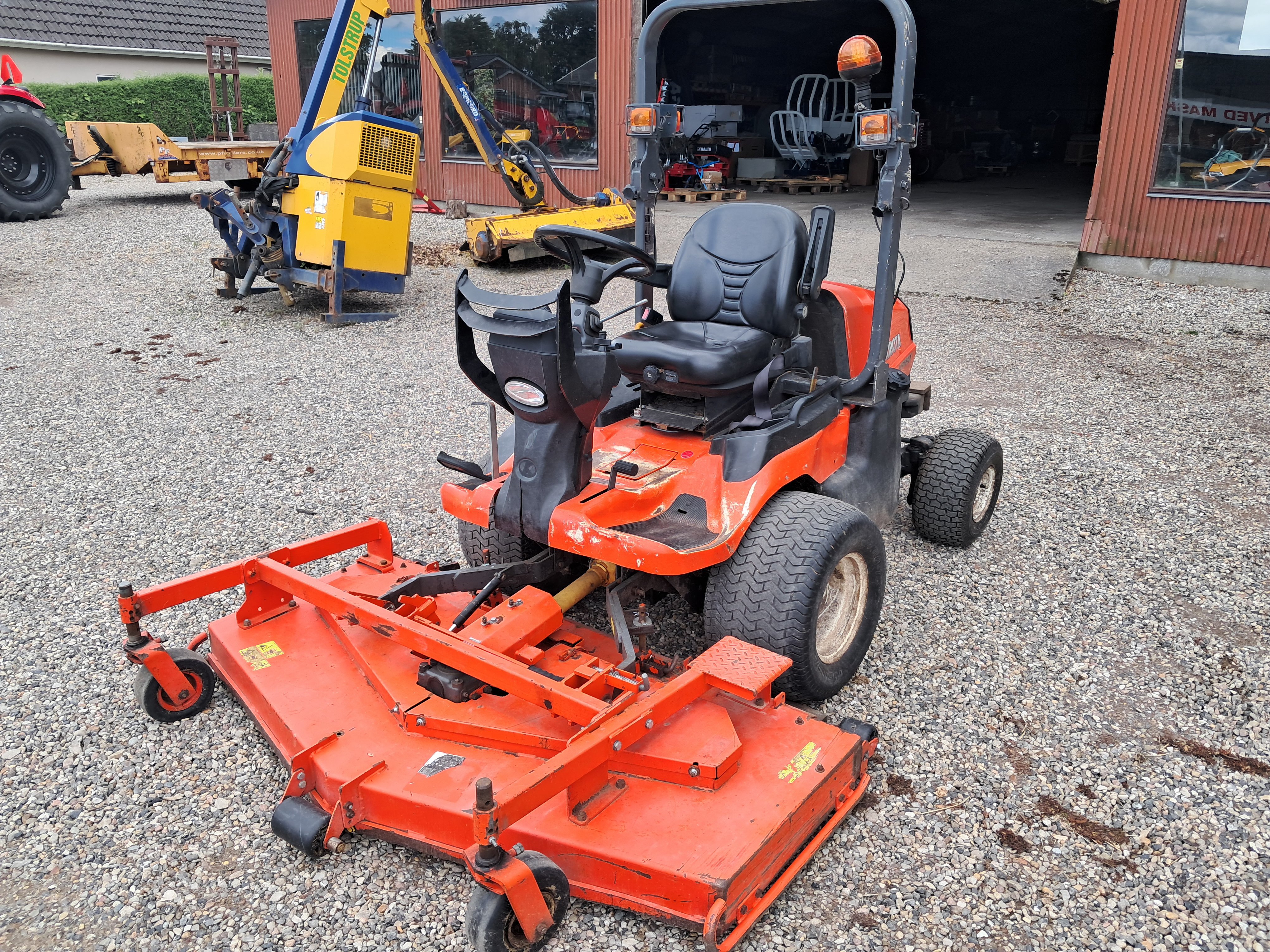 Kubota F3890EU 4WD Frontklipper