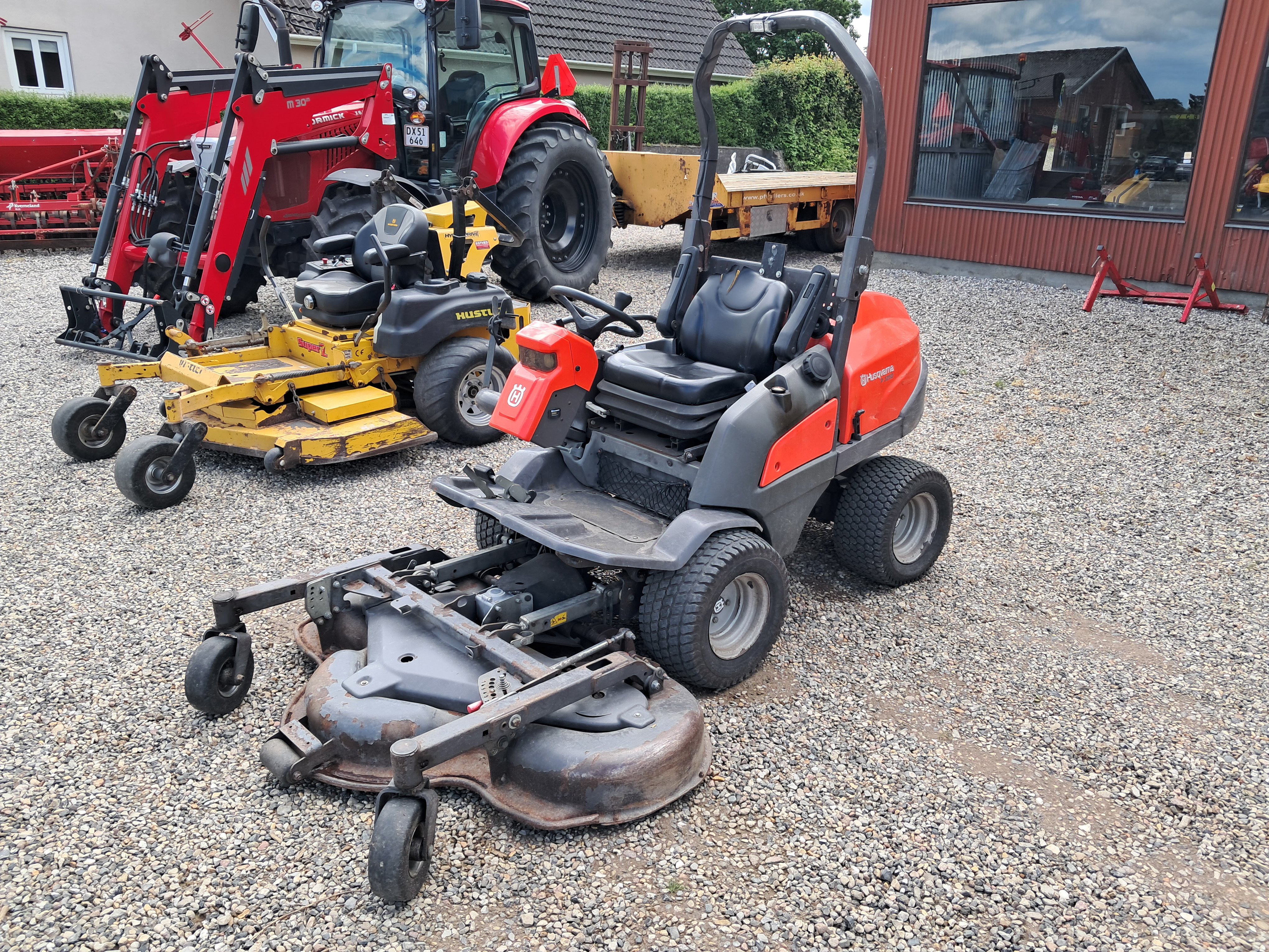 Plæne- og parkmaskiner Husqvarna P525D Professionel frontklipper