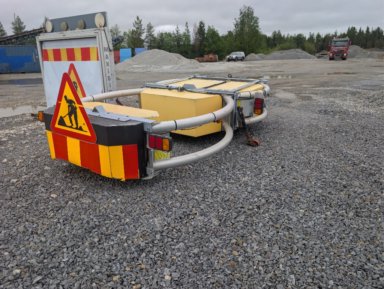 Scorpion 10 000 TMA med Maxisign  Variabel varningstavla