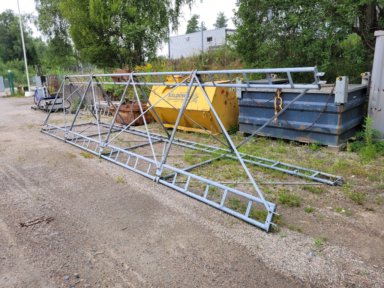 Reklampelare ca 8 meter hög 