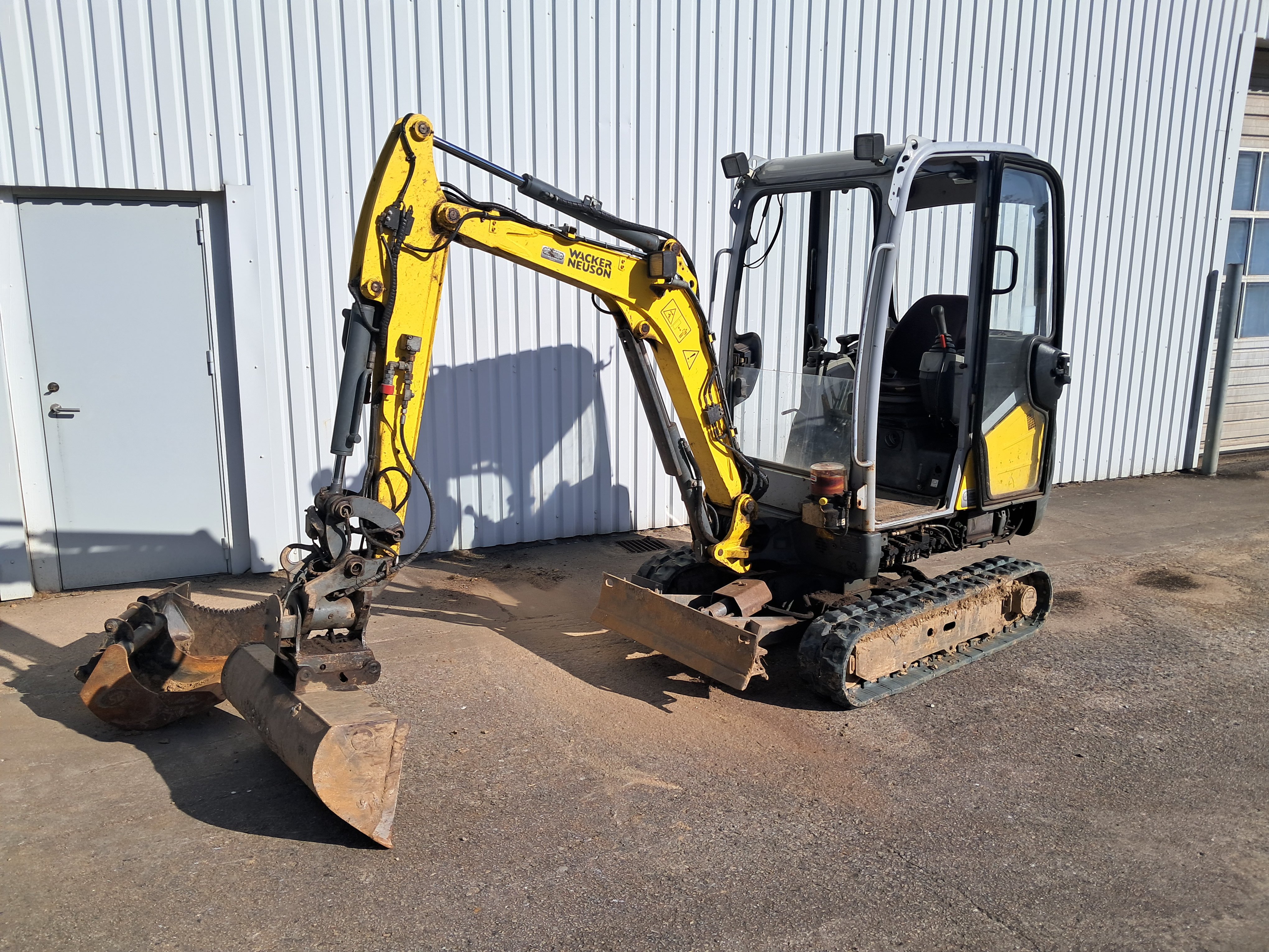 Minigraver Wacker Neuson ET18 m. skovlsæt
