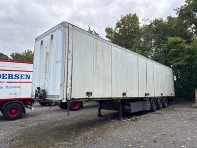 Trailer SCHMITZ sættevogn SKO 24