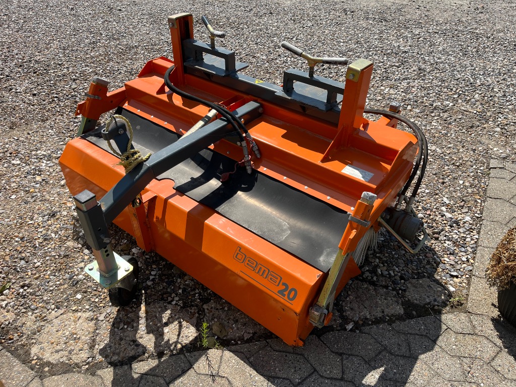 Fejeudstyr BEMA 20BK Type 1400 Frontkost til montereing på evt. Gaffeltruck