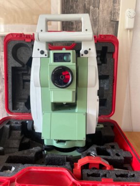 Leica Totalstation TS15 med handdator CS20