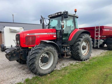 Traktor Massey Ferguson Xtra 8250 4 X 4  Traktor