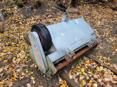 Sandspridare Fjärås 700/1500 – Självlastande