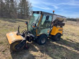 Belos Trans Pro 4560 med Stensballe kost og Hilltip saltspreder.