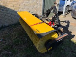 Stensballe mekanisk traktorkost model FF 1700 PA