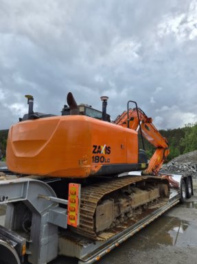 Gravemaskin Hitachi ZX 180 LC-5B