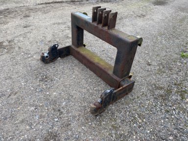 3-point hitch adapter