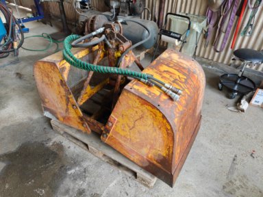 Grabb med rotator, ca 350L