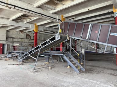  Sorteringsanläggning Plattform  Transportband