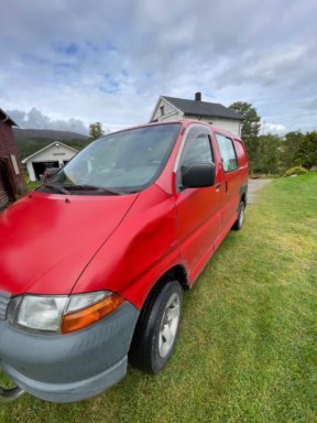 TOYOTA HIACE 4WD