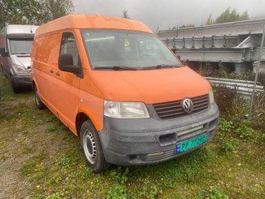 Volkswagen Transporter T5 TDI 2008 – høy/lang varebil – 306 408 km – reparasjonsobjekt