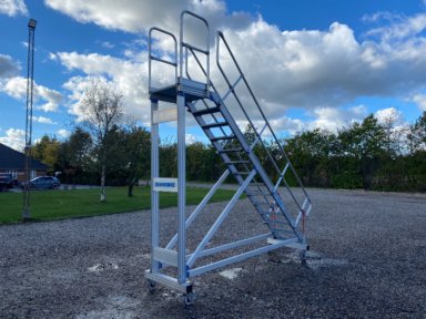 ZARGES CREAXESS Mobile Platform Stairway / 14 Steps / Year 2020
