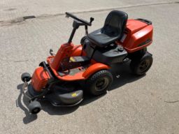 Husqvarna Rider Græsklipper model  R15C.