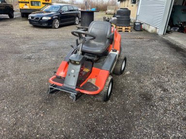 Plæne- og parkmaskiner Husqvarna R 422 TS AWD Plæneklipper 4 X 4 AWD