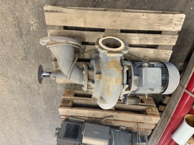 Motor med pumpe