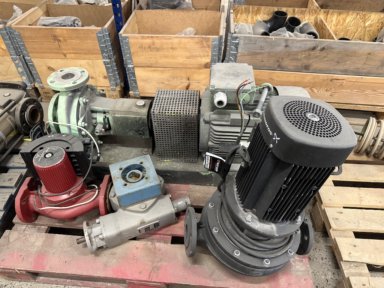 Motor og pumper