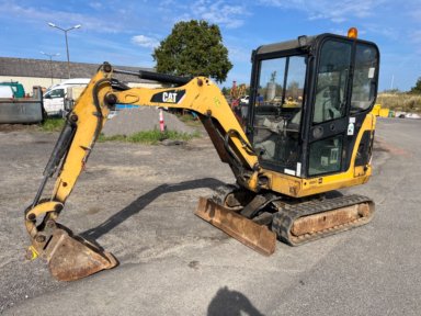 Minigraver 1,8 ton  CAT 301.8C udskydelig undervogn.