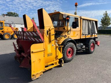  Unimog 406 med Schmidt VS 3 F sneslynge