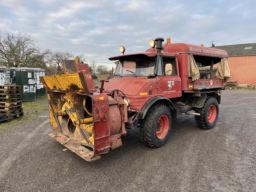 Unimog med sneslynge.