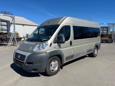 FIAT DUCATO 2.3 MJT 130 Minibus 9 personers med handikaplift.