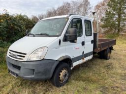 IVECO 65 Dobbelt kabine lastvogn.