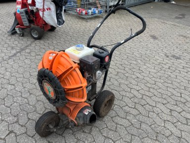 BillyGoat Løvblæser model  F902H