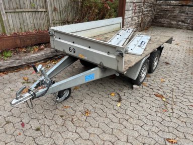 Biltrailer VARIANT 2-akslet. 