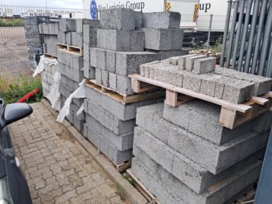 Byggematerialer 8 paller med ass. Leca blokke