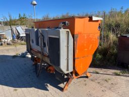 Epoke TP9K liftophængt saltspreder.