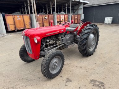 Massey Ferguson 35 Veterantraktor med plov